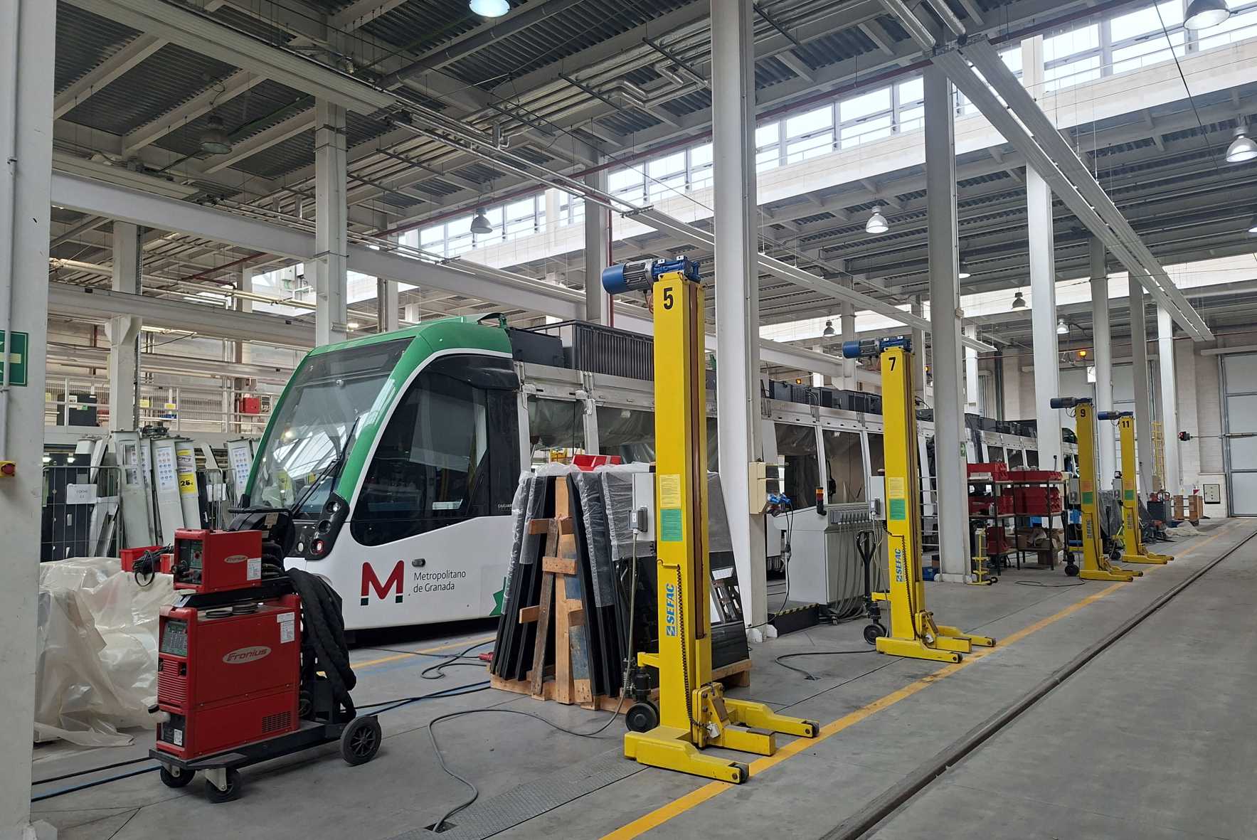 Limpieza instalaciones y metro de Granada